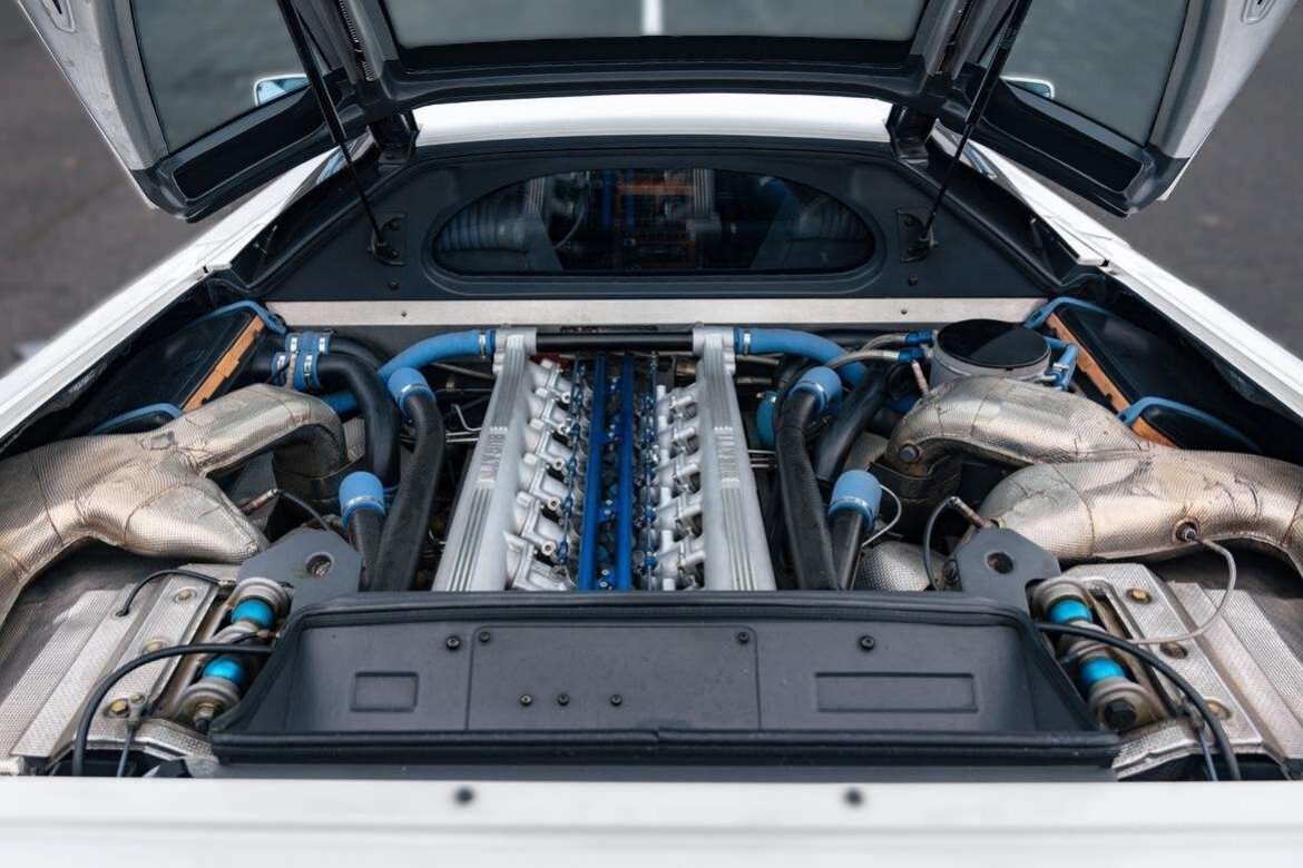 Bugatti3_compressed